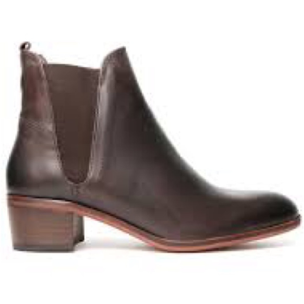 HUDSON LONDON
COMPOUND LEATHER BOOT - BROWN size 39
